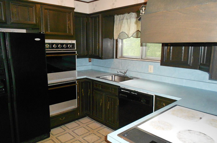 Kitchen 2a Before